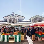 L'oasis Marin Lumineux Et Cosy A Deux Pas Du Vieux Marche Dans L'hyper Centre De Avec Tv Et Wifi Appartement La Rochelle (Charente-Maritime)