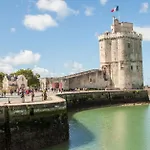 L'oasis Marin Lumineux Et Cosy A Deux Pas Du Vieux Marche Dans L'hyper Centre De Avec Tv Et Wifi Appartement La Rochelle (Charente-Maritime)