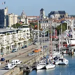 L'oasis Marin Lumineux Et Cosy A Deux Pas Du Vieux Marche Dans L'hyper Centre De Avec Tv Et Wifi Appartement La Rochelle (Charente-Maritime)