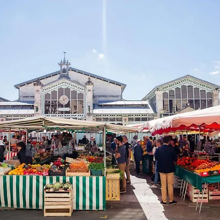 L'oasis Marin Lumineux Et Cosy A Deux Pas Du Vieux Marche Dans L'hyper Centre De Avec Tv Et Wifi Appartement La Rochelle (Charente-Maritime)