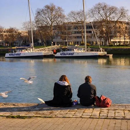 L'oasis Marin Lumineux Et Cosy A Deux Pas Du Vieux Marche Dans L'hyper Centre De Avec Tv Et Wifi Appartement La Rochelle (Charente-Maritime)